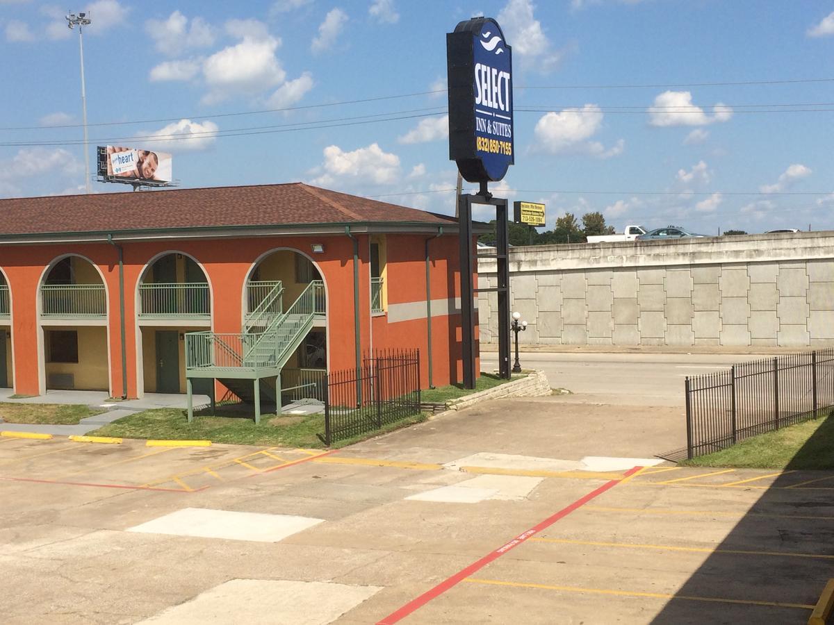 Select Inn And Suites Houston Exterior photo